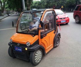 桂林交警查處四輪電動(dòng)車(chē) 無(wú)牌無(wú)證上路將被罰
